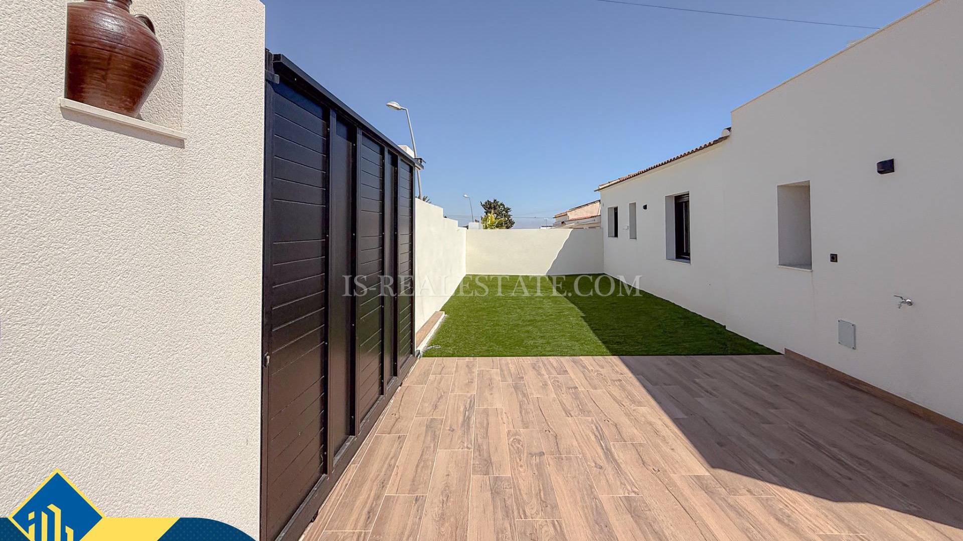 Second hand - Independent villa - Torrevieja - Los balcones