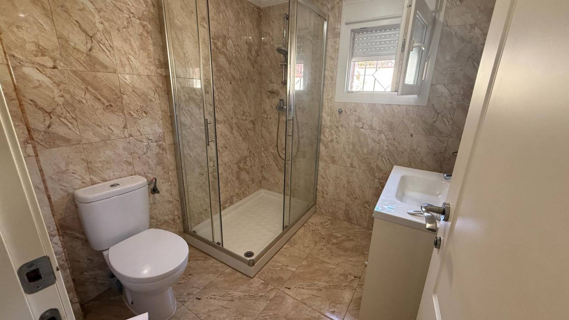 Second hand - Independent villa - Torrevieja - Los balcones
