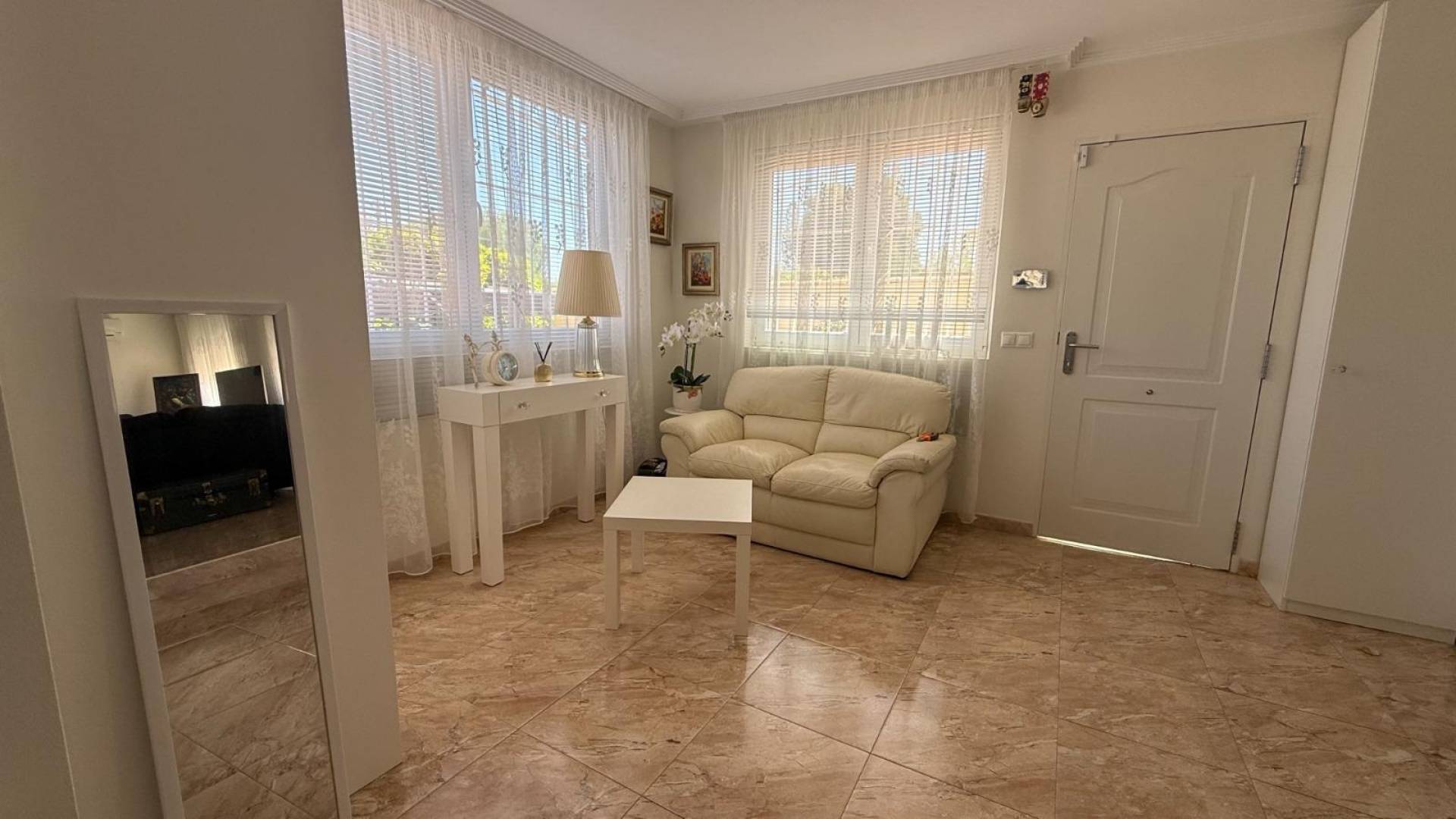 Second hand - Independent villa - Torrevieja - Los balcones