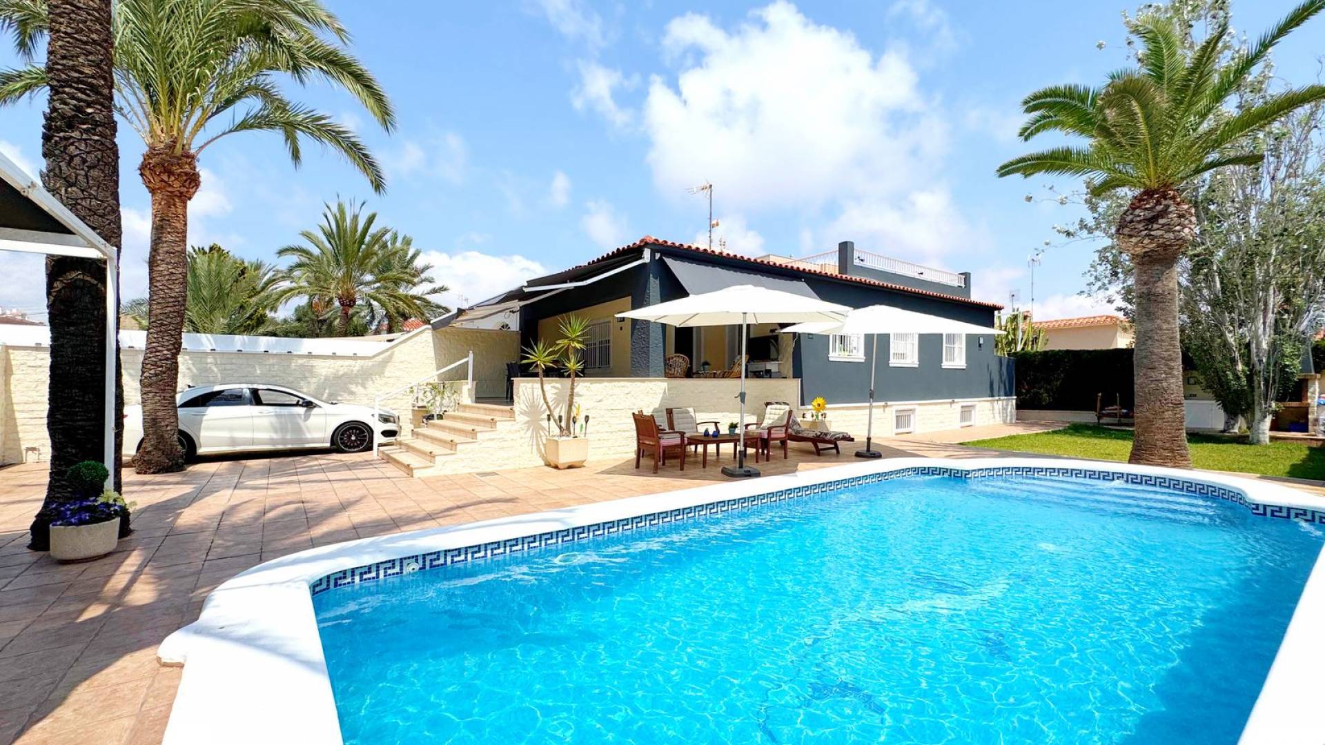 Second hand - Independent villa - Torrevieja - Rocio del Mar