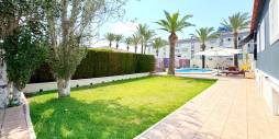 Second hand - Independent villa - Torrevieja - Rocio del Mar