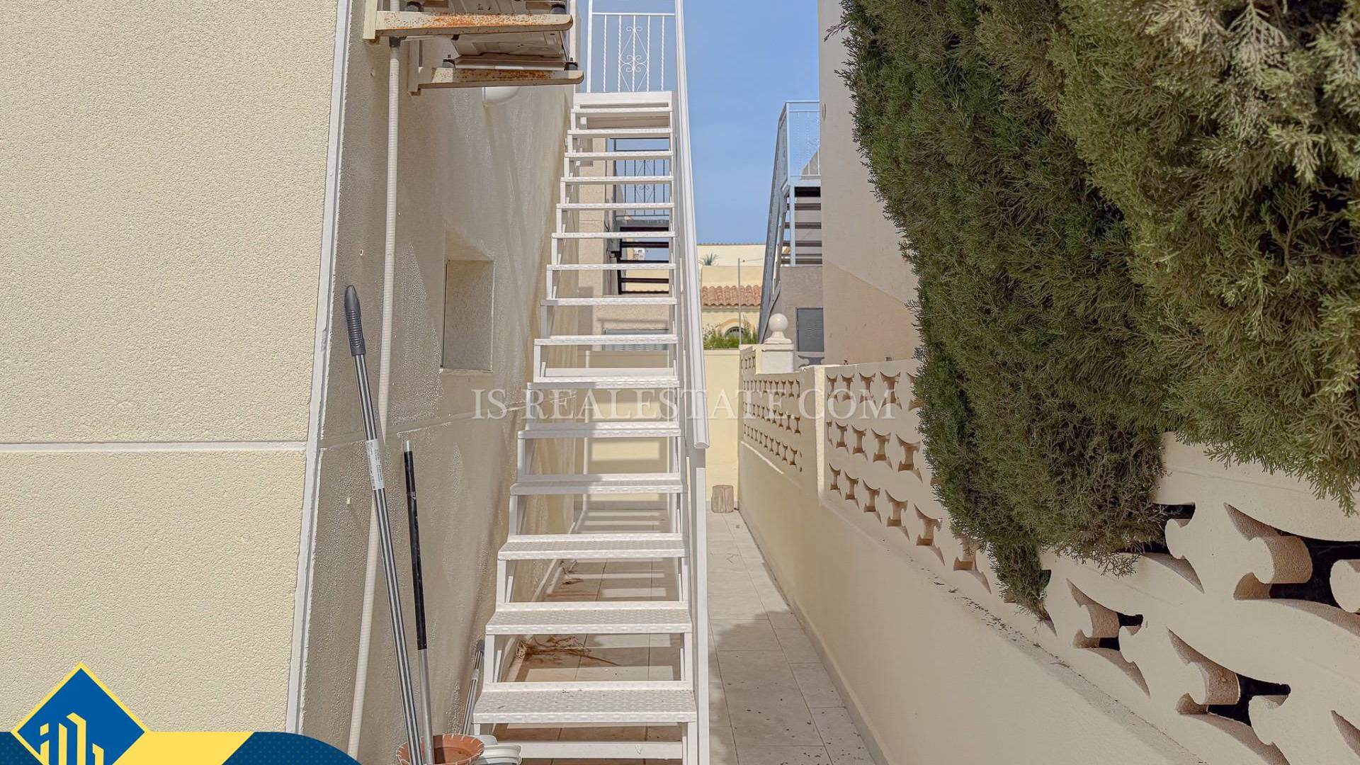 Second hand - Independent villa - Torrevieja - Torre del moro