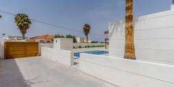 Second hand - Independent villa - Torrevieja - Torreta Florida
