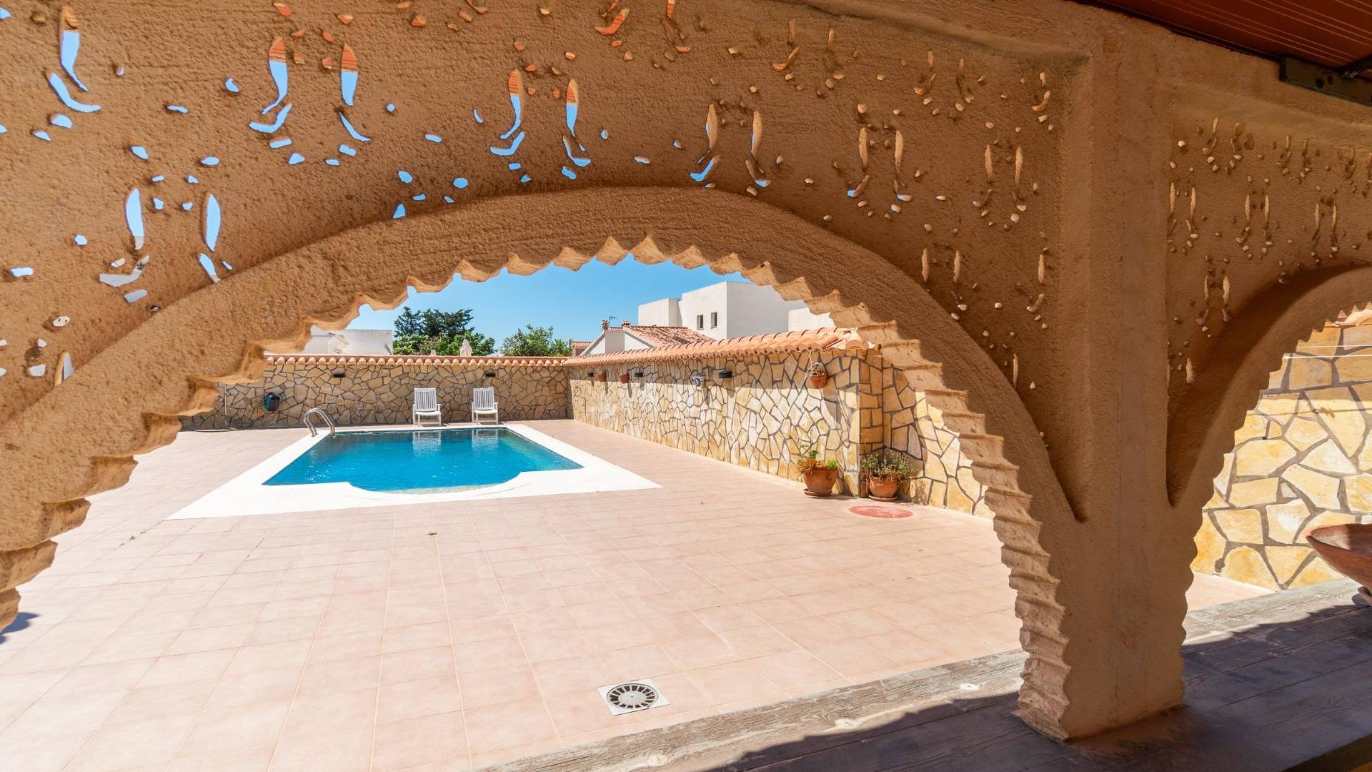 Second hand - Independent villa - Torrevieja - Torreta