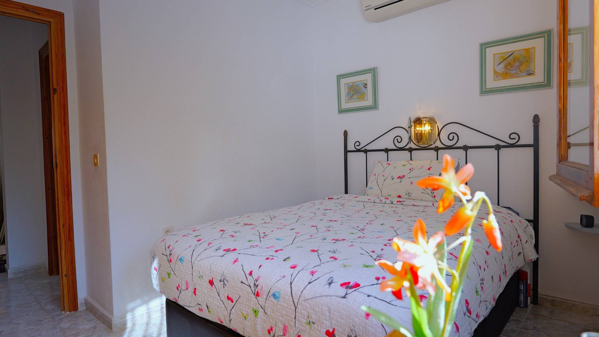 Second hand - Independent villa - Torrevieja - Urbanización San Luis