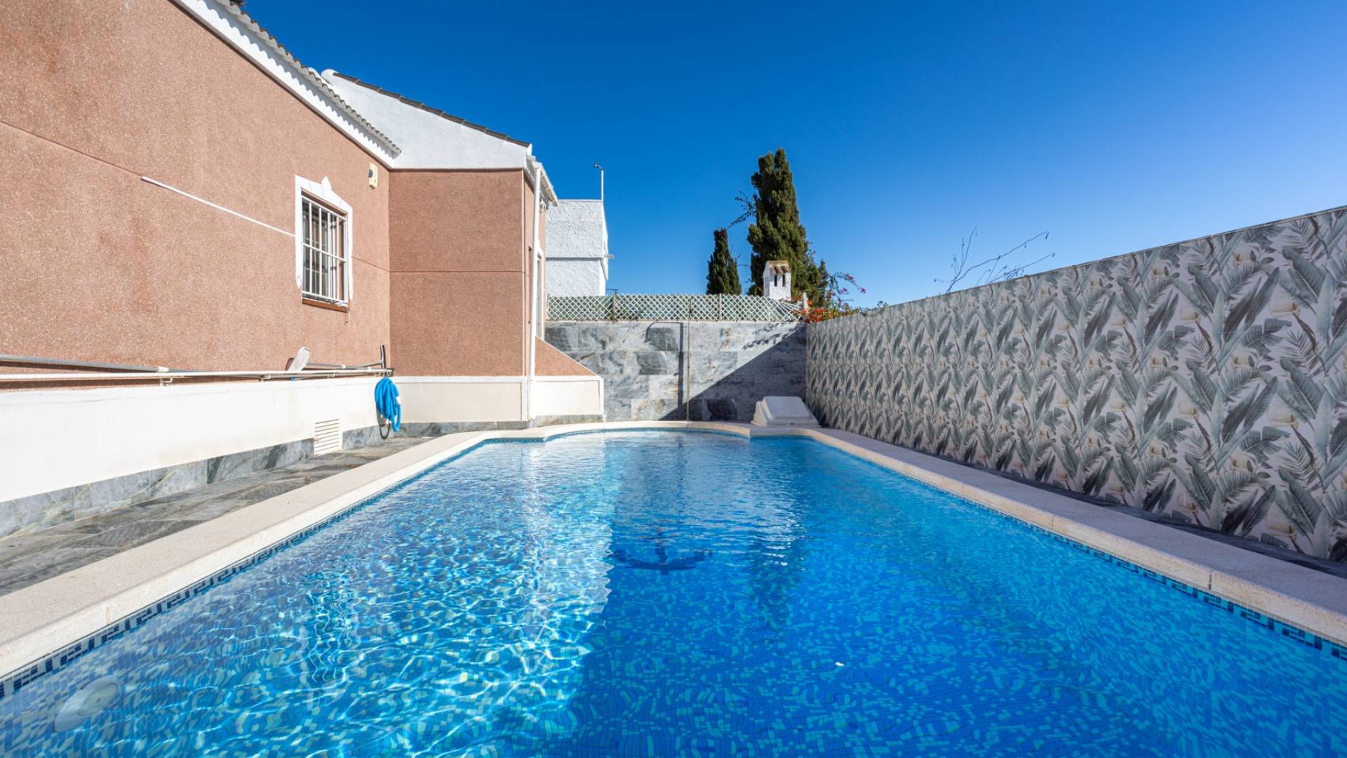 Second hand - Independent villa - Torrevieja - Urbanización San Luis