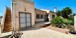 Second hand - Independent villa - Torrevieja - Urbanización San Luis