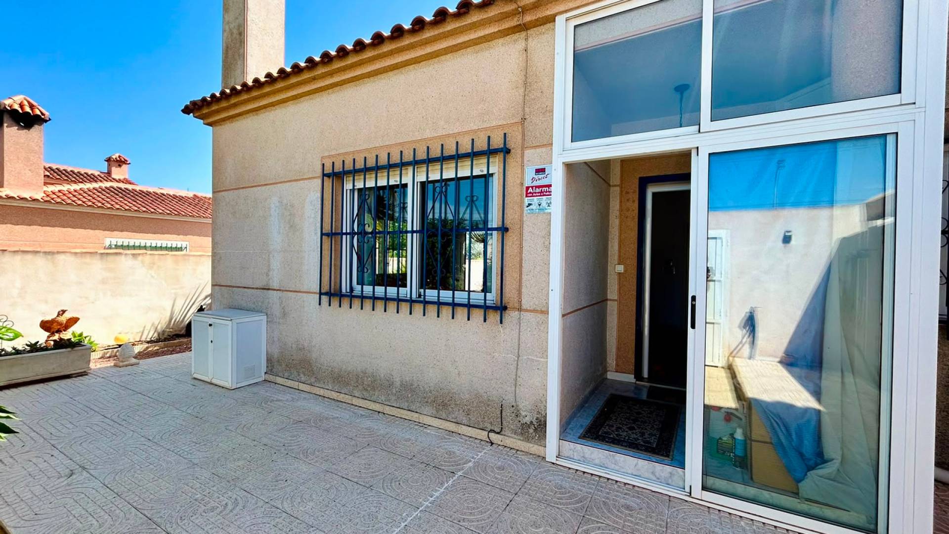 Second hand - Independent villa - Torrevieja - Urbanización San Luis