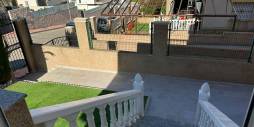 Second hand - Independent villa - Torrevieja - VILLAMARTIN