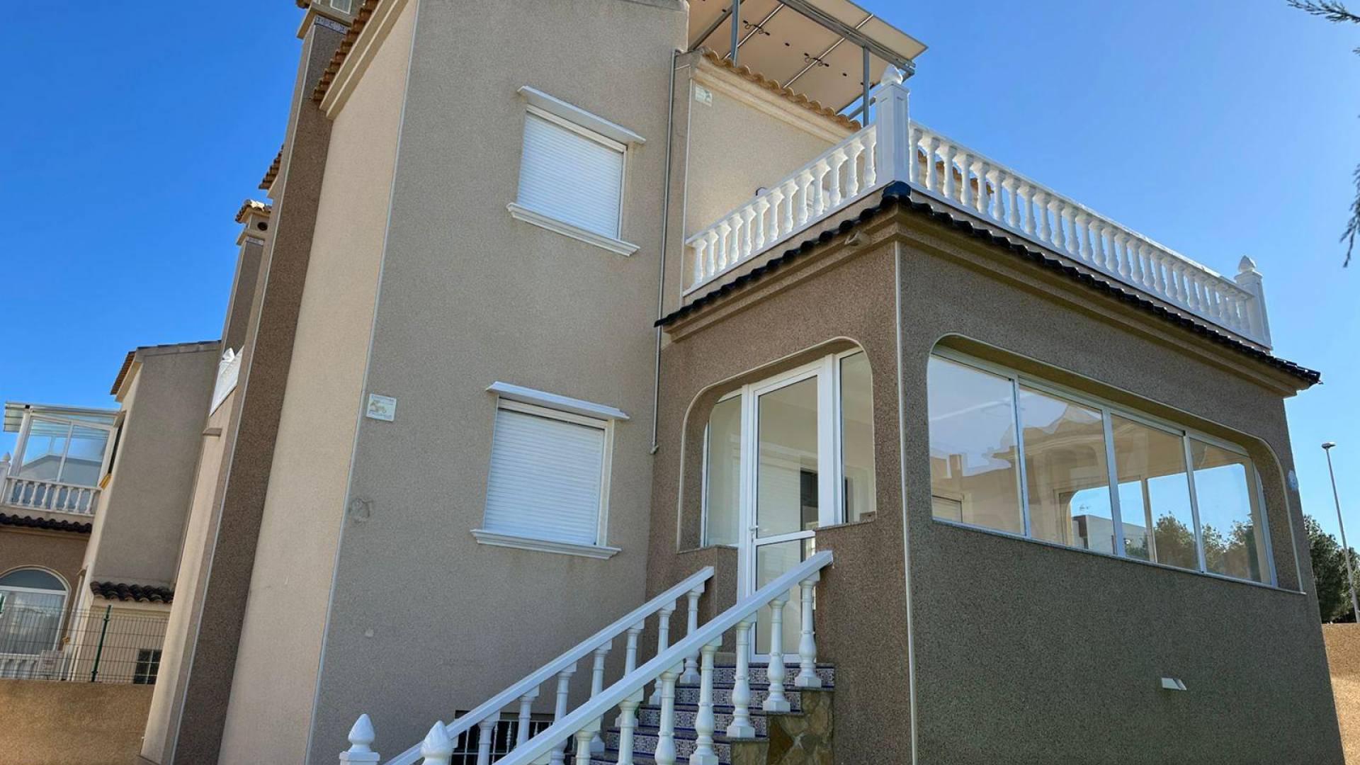 Second hand - Independent villa - Torrevieja - VILLAMARTIN