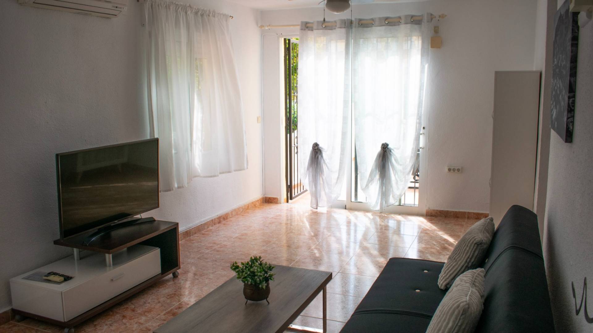 Second hand - Independent villa - Torrevieja