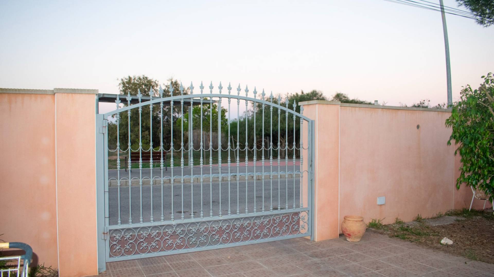 Second hand - Independent villa - Torrevieja