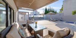 Second hand - Independent villa - Torrevieja