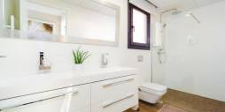 Second hand - Independent villa - Torrevieja