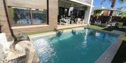 Second hand - Independent villa - Vistabella Golf