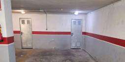 Second hand - Parking Space / Garage - Torrevieja - Centro