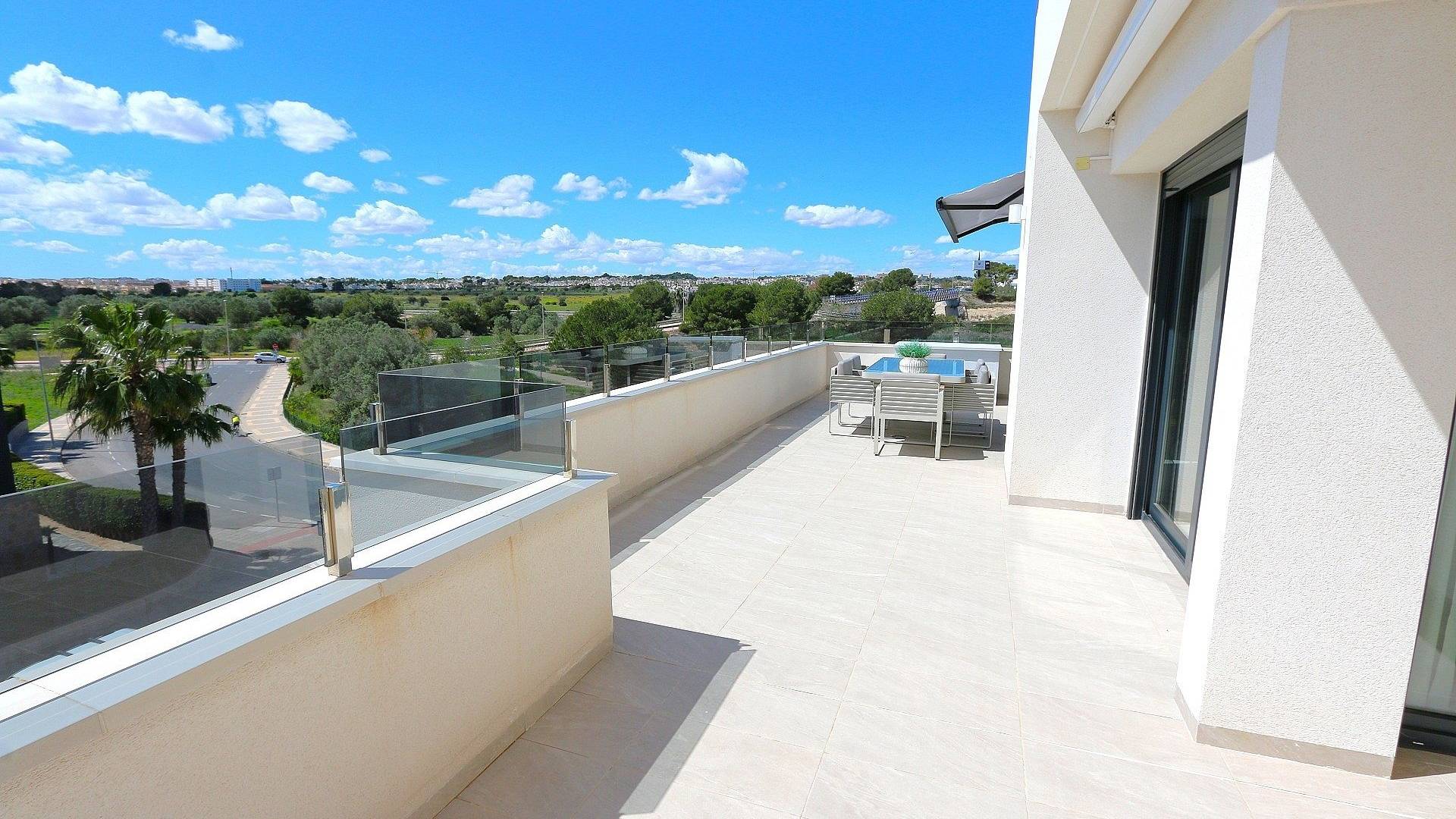 Second hand - Penthouse - Los Altos