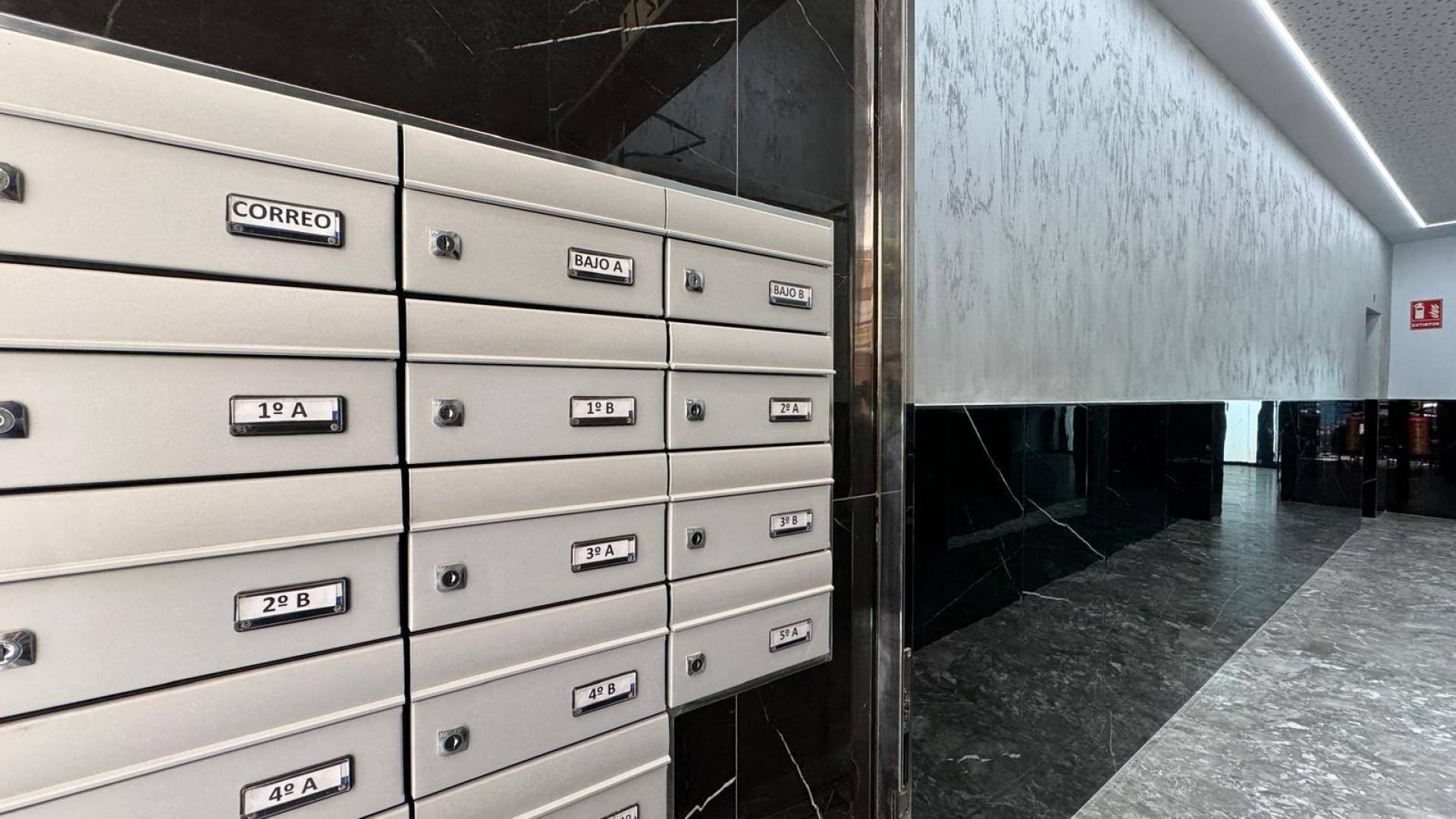 Second hand - Penthouse - Torrevieja - Centro