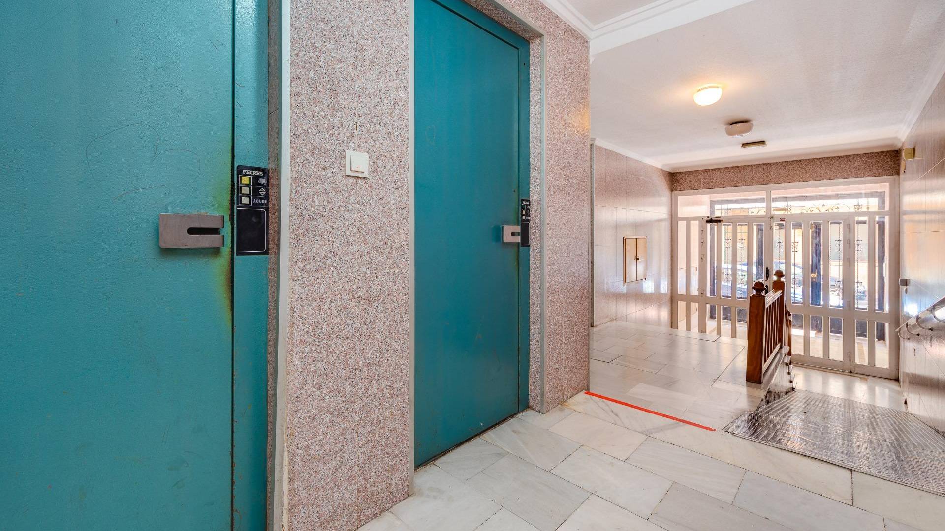 Second hand - Penthouse - Torrevieja - Centro