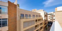 Second hand - Penthouse - Torrevieja - Centro