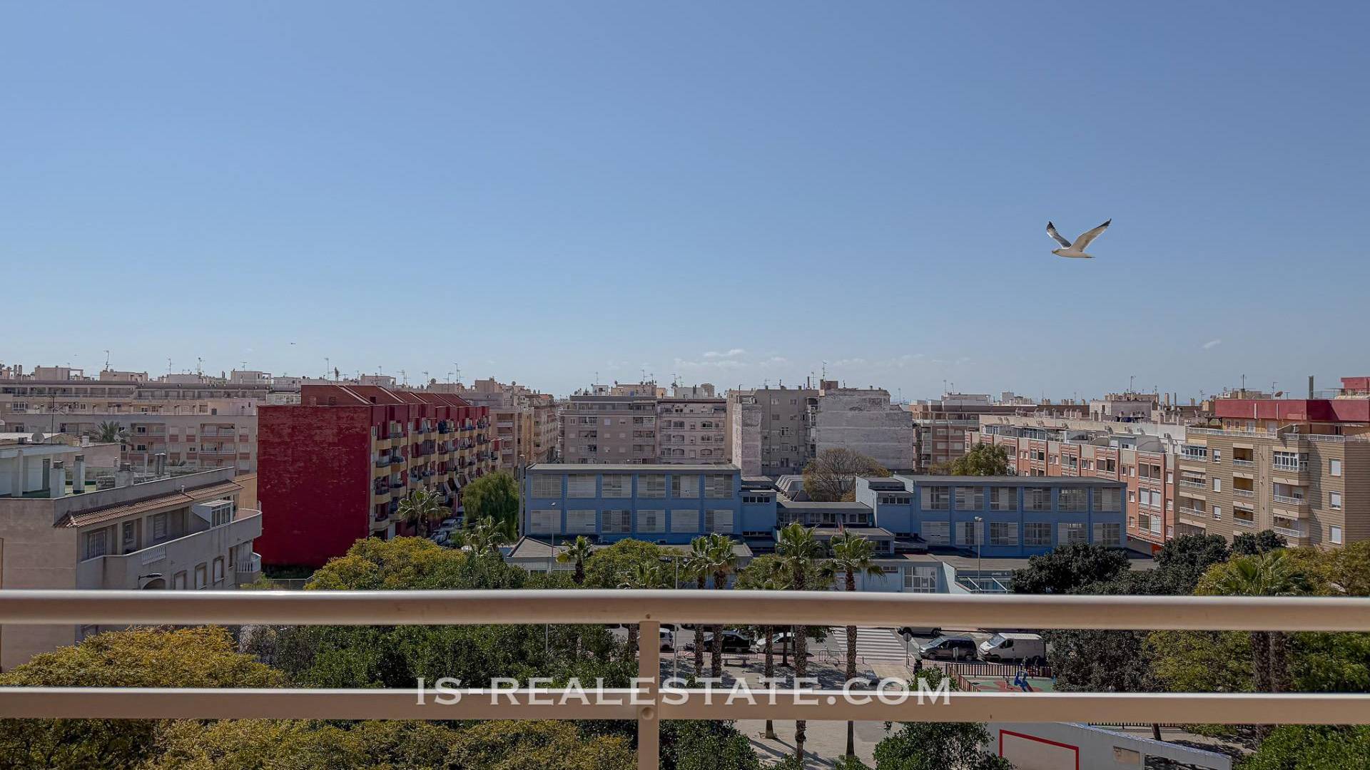 Second hand - Penthouse - Torrevieja - Centro
