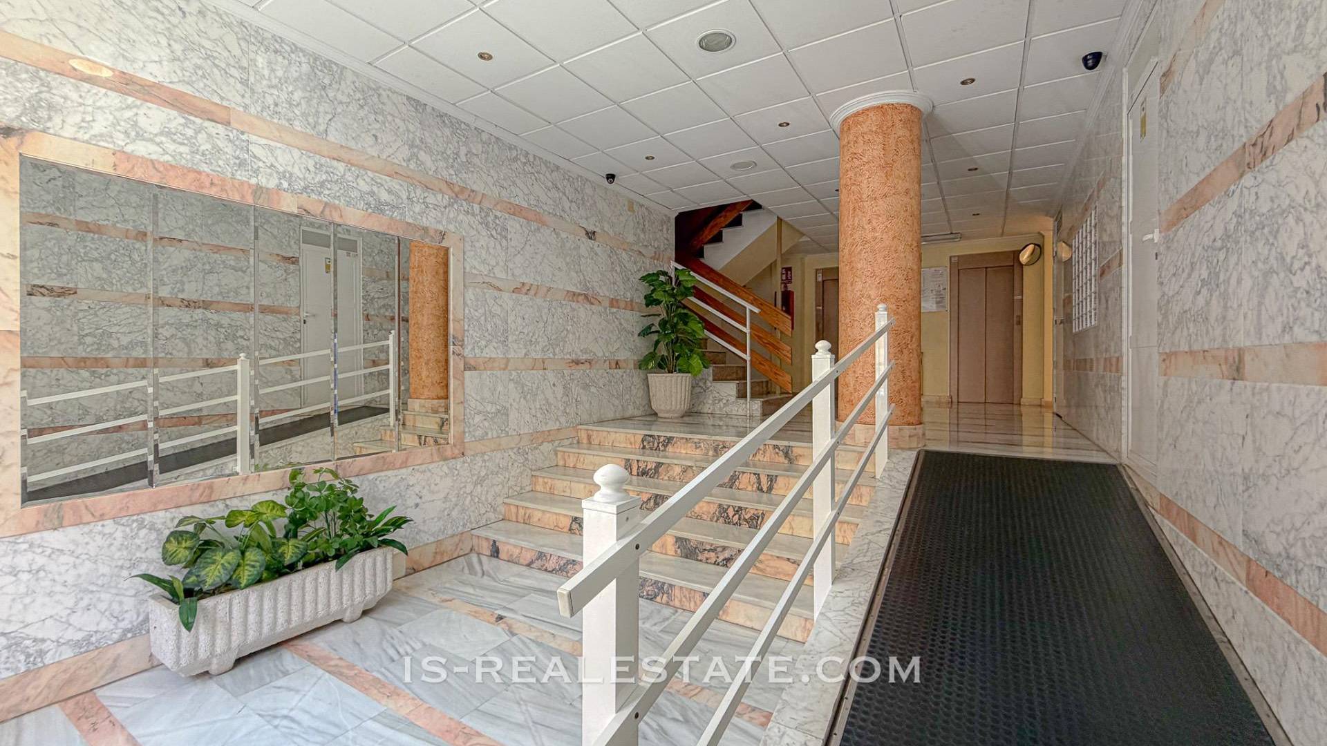 Second hand - Penthouse - Torrevieja - Centro