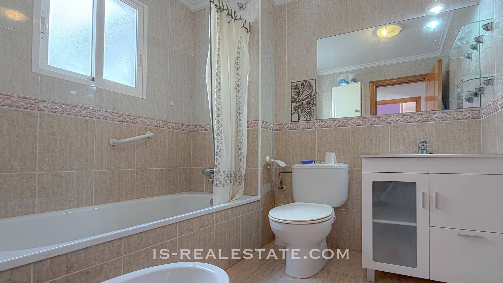 Second hand - Penthouse - Torrevieja - Centro