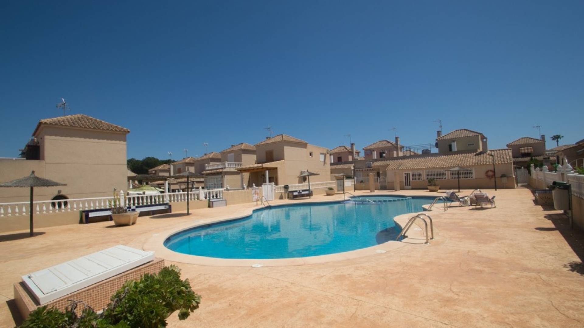 Second hand - Semi detached house - Torrevieja - Los altos