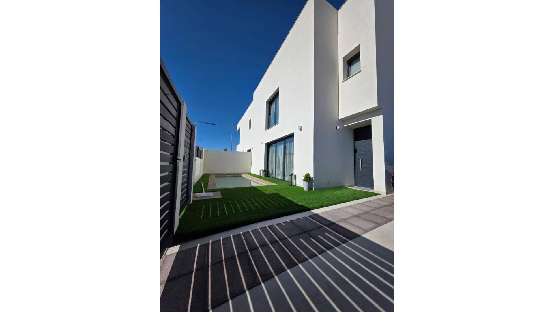 Second hand - Semi-detached villa - Benijofar