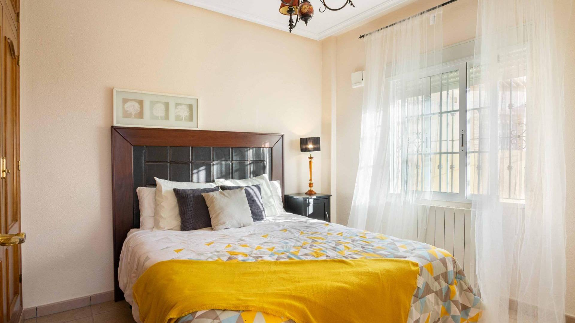 Second hand - Semi-detached villa - Orihuela Costa - Las Mimosas