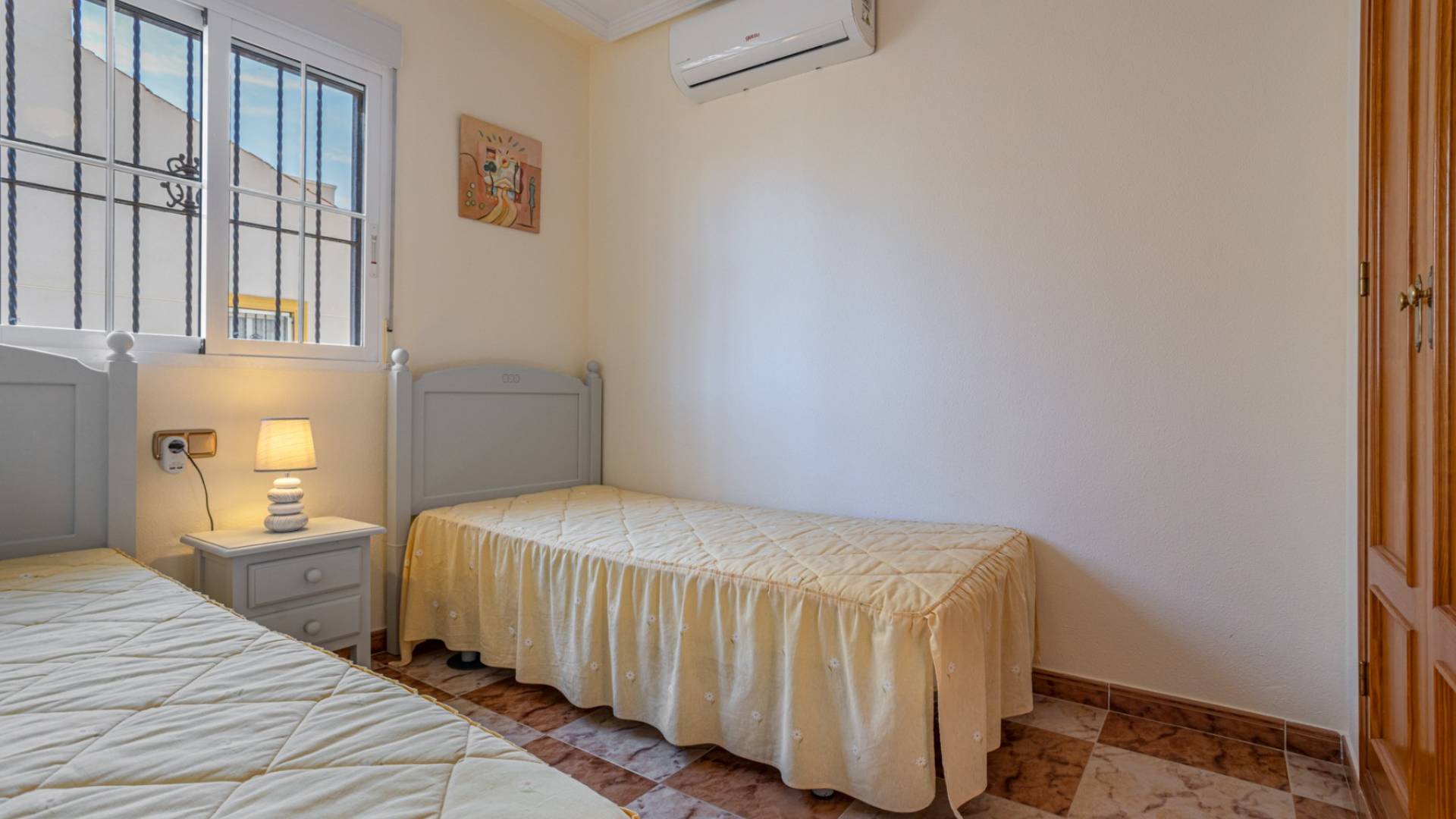 Second hand - Semi-detached villa - Orihuela Costa - Lomas de Cabo Roig
