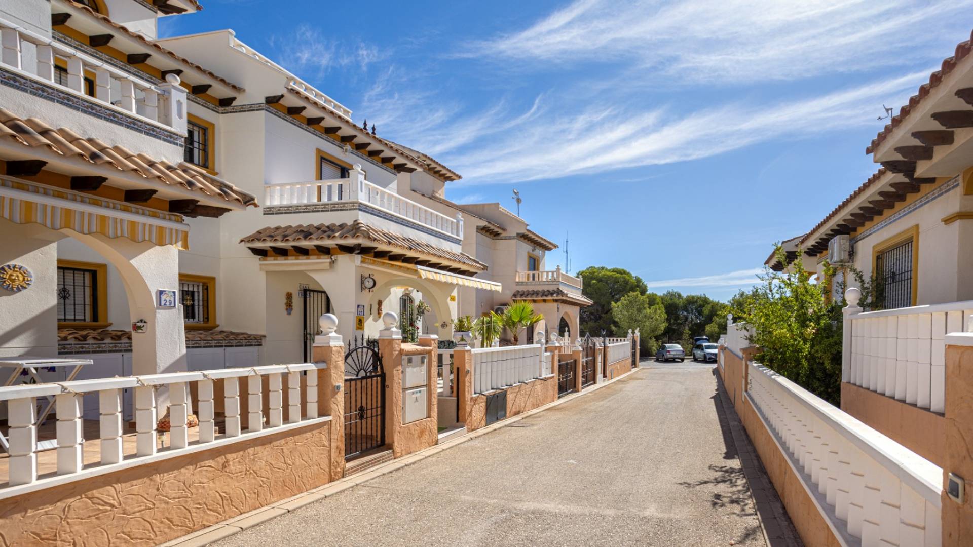Second hand - Semi-detached villa - Orihuela Costa - Lomas de Cabo Roig