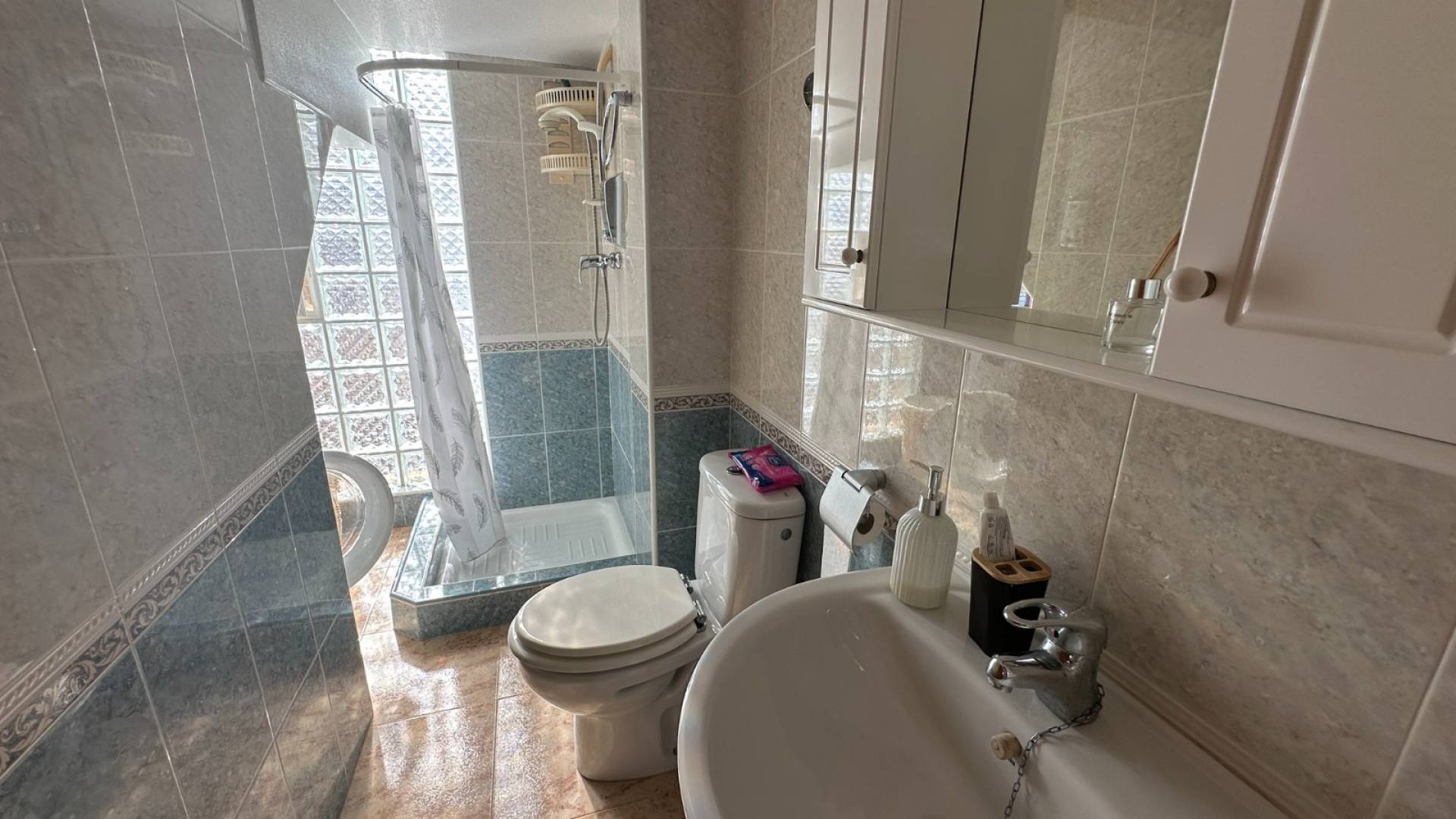 Second hand - Semi-detached villa - Orihuela Costa - Villamartín