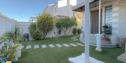 Second hand - Semi-detached villa - Torrevieja - Aguas Nuevas