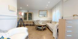 Second hand - Semi-detached villa - Torrevieja - Aguas Nuevas