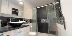 Second hand - Semi-detached villa - Torrevieja - Aguas Nuevas