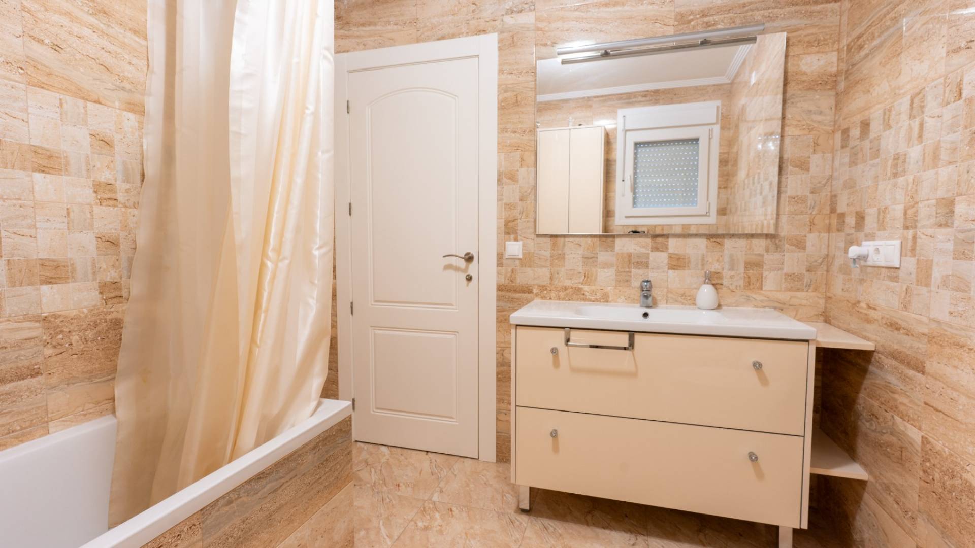 Second hand - Semi-detached villa - Torrevieja - Los balcones