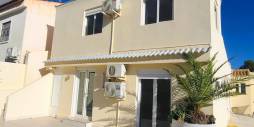 Second hand - Semi-detached villa - Torrevieja - Los balcones