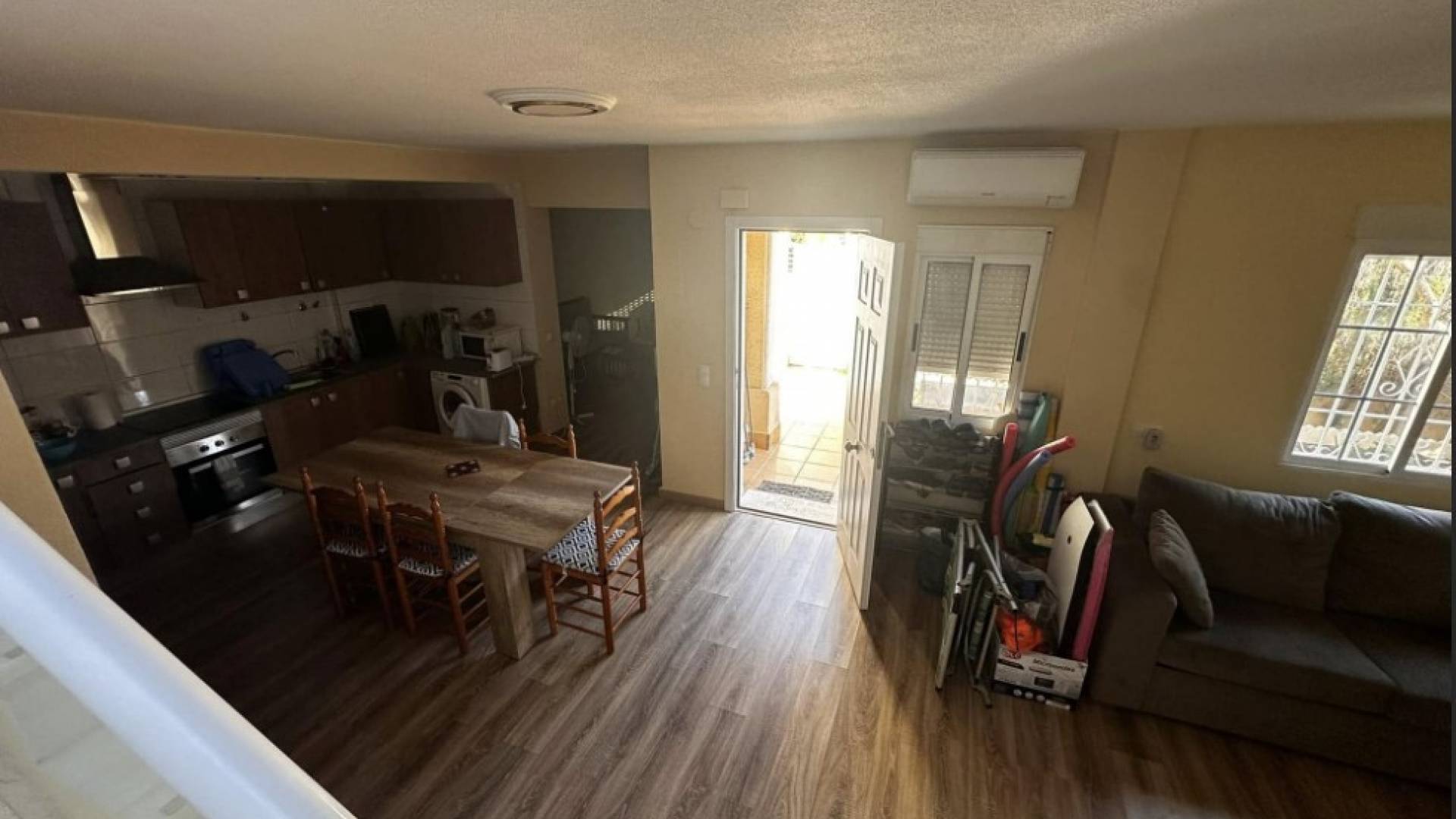 Second hand - Semi-detached villa - Torrevieja