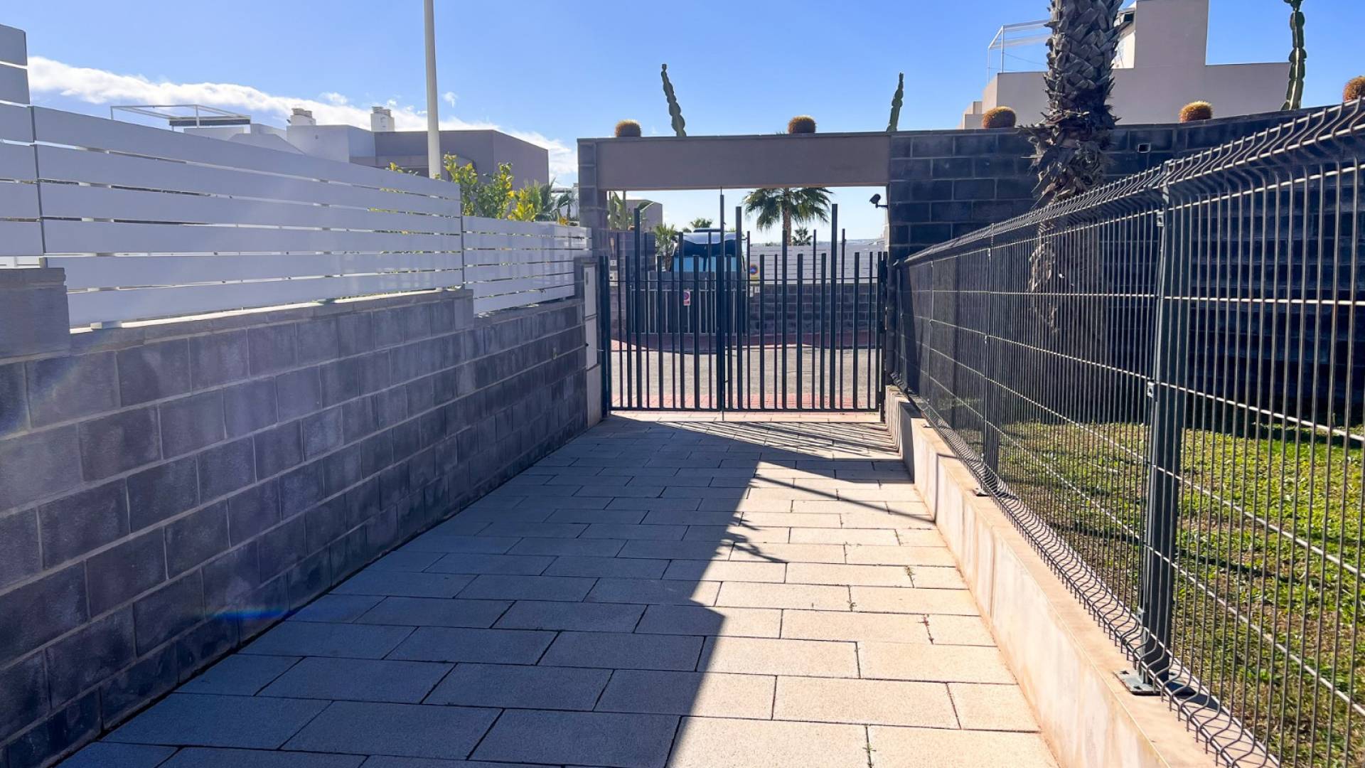 Second hand - Semi-detached villa - Torrevieja