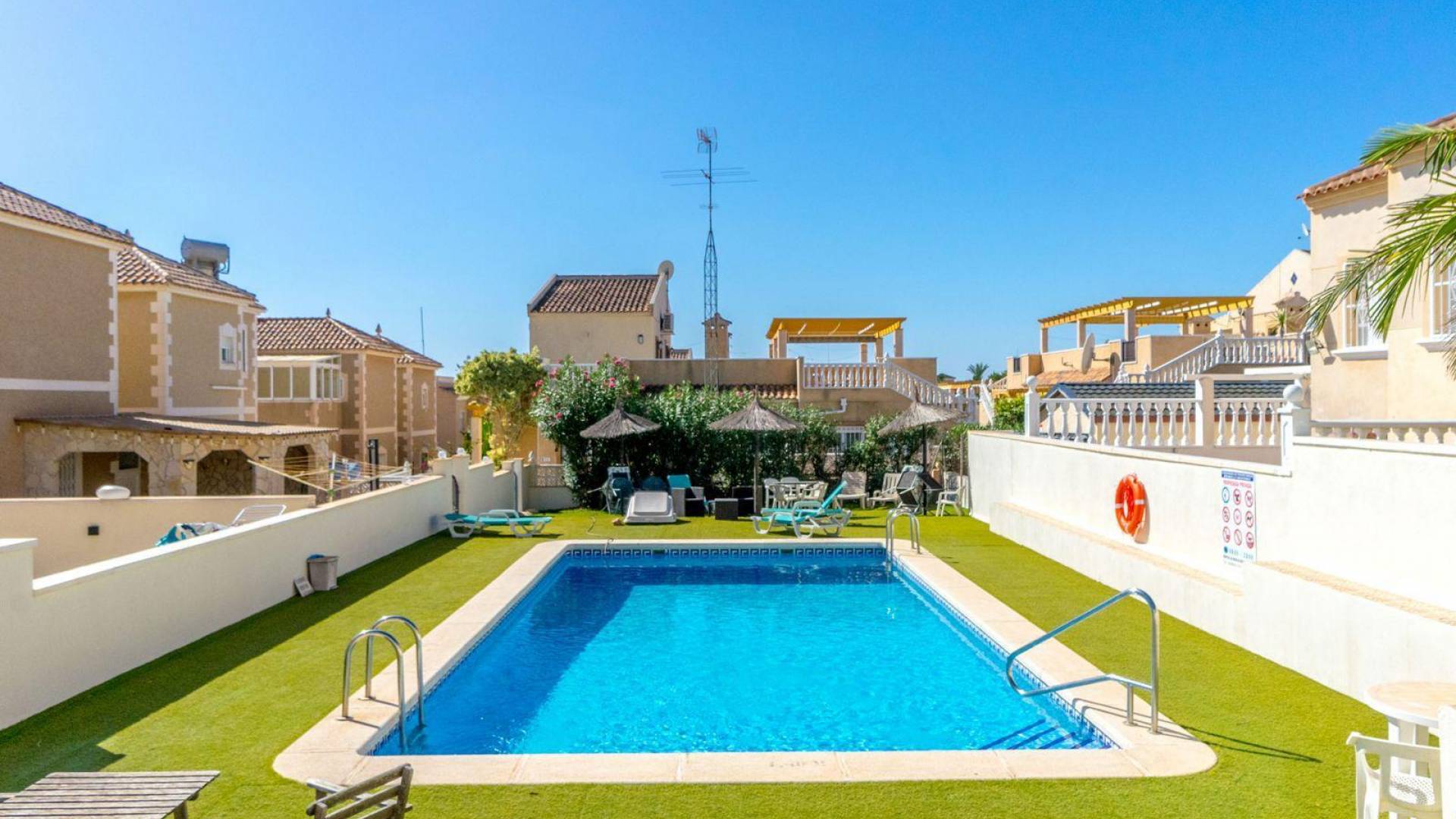 Second hand - Town house - Orihuela Costa - Las Filipinas