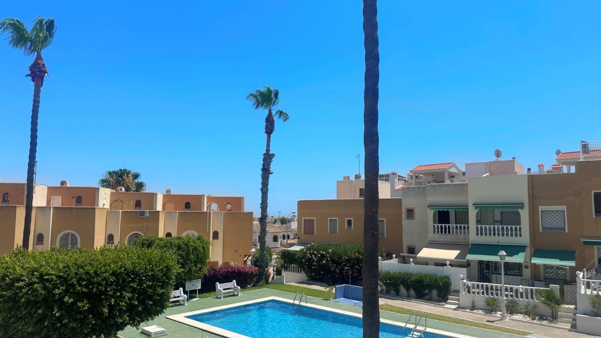 Second hand - Townhouse - La Mata