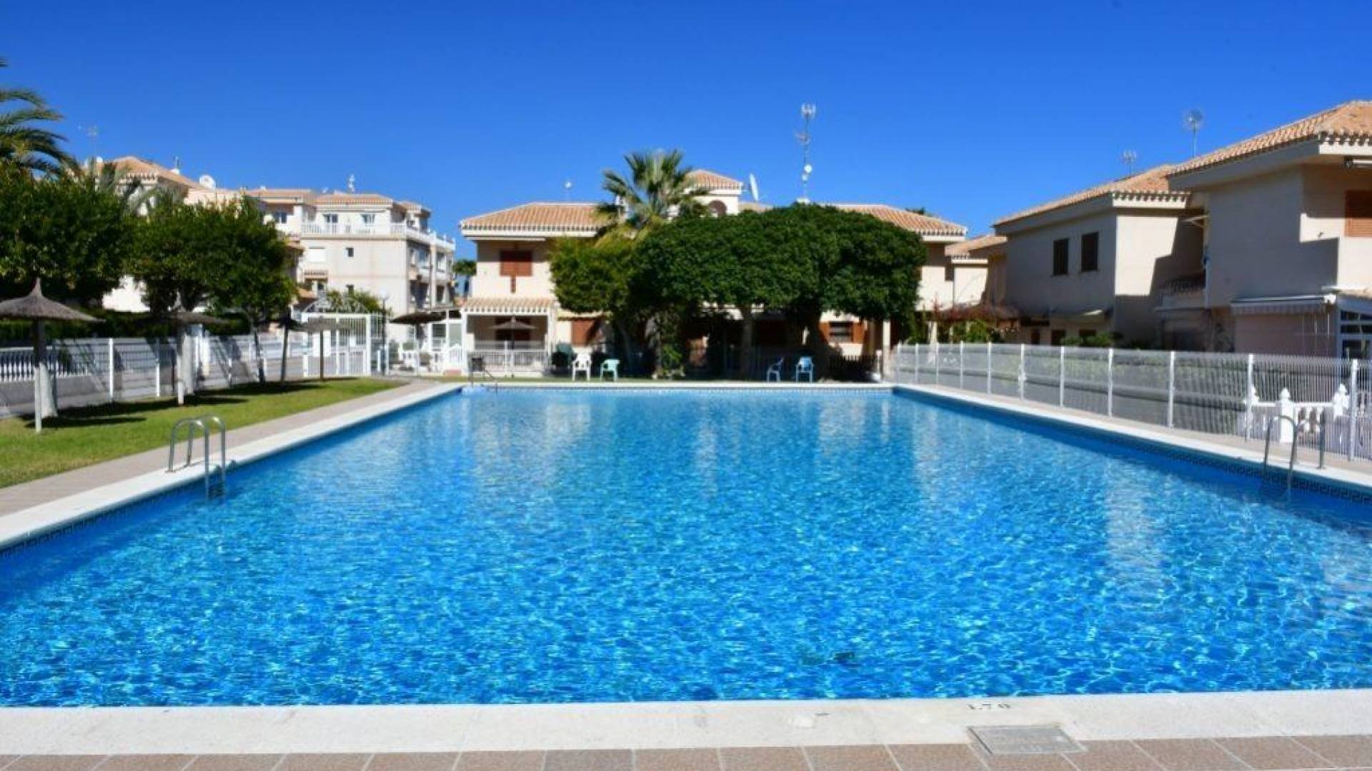 Second hand - Townhouse - Orihuela Costa - Playa Flamenca