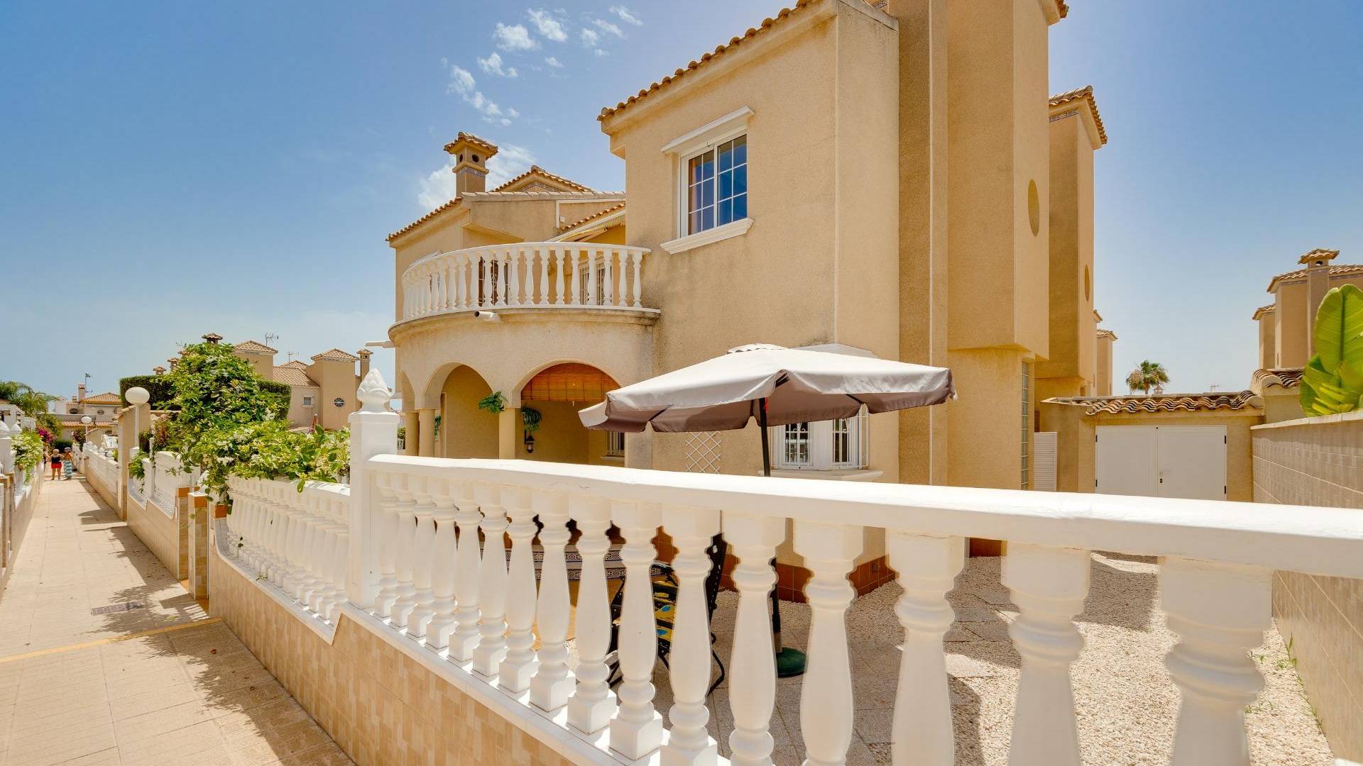 Second hand - Townhouse - Orihuela Costa - Playa Flamenca