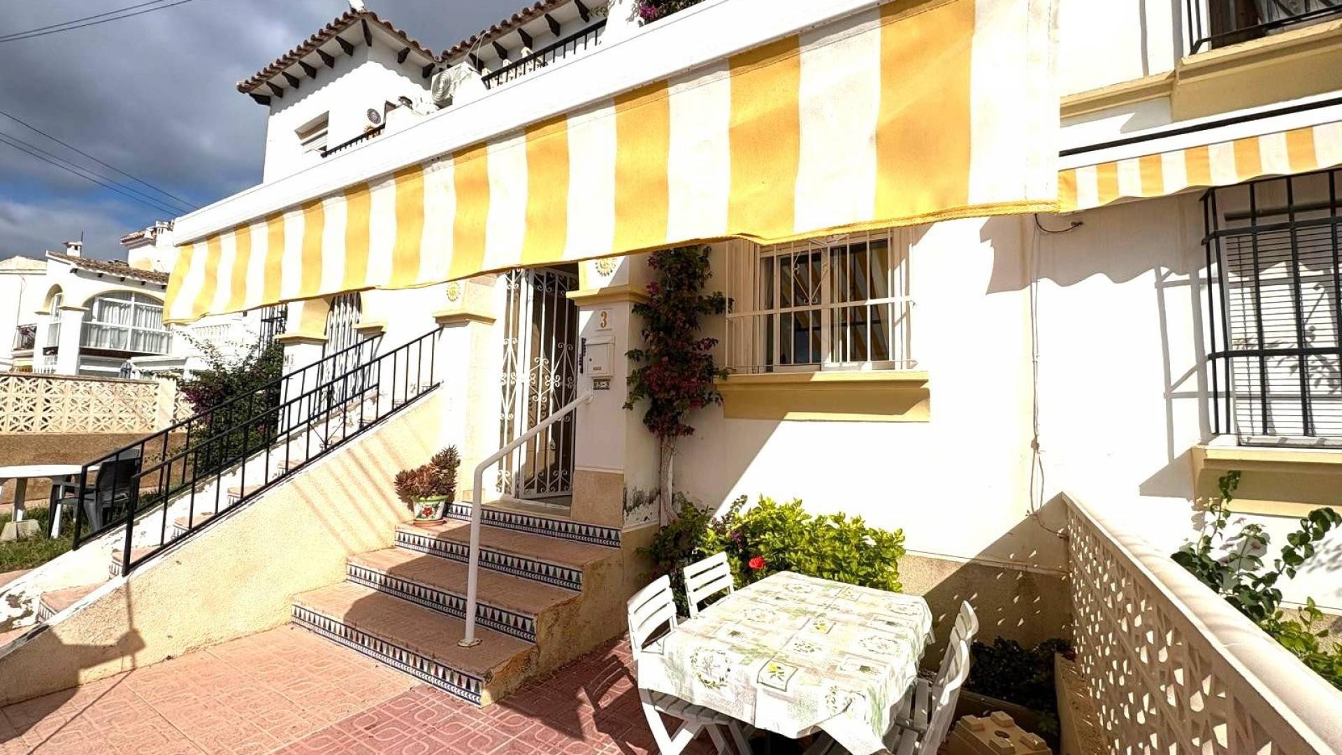 Second hand - Townhouse - San Miguel de Salinas - LAS FILIPINAS