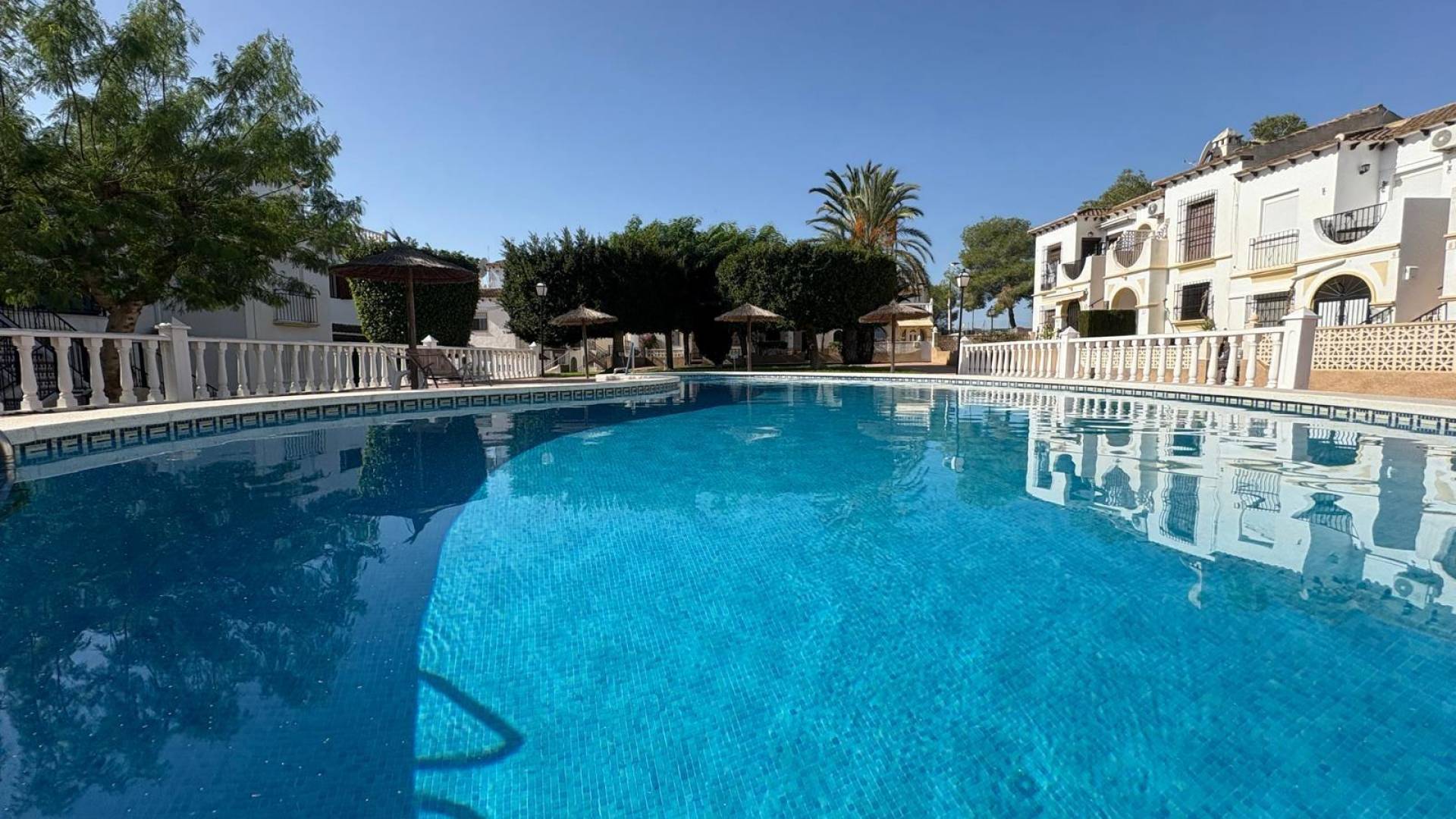 Second hand - Townhouse - San Miguel de Salinas - LAS FILIPINAS