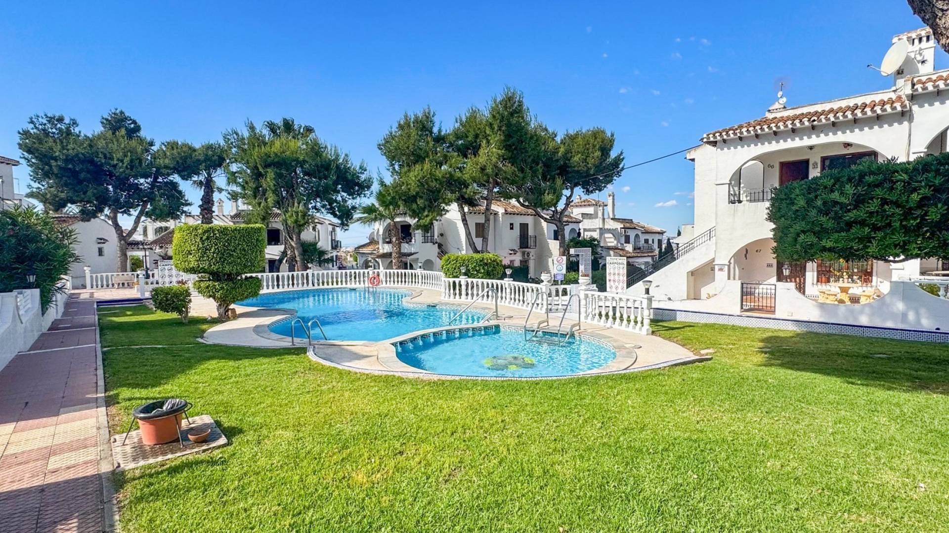 Second hand - Townhouse - Torrevieja - Nueva Torrevieja - Aguas Nuevas