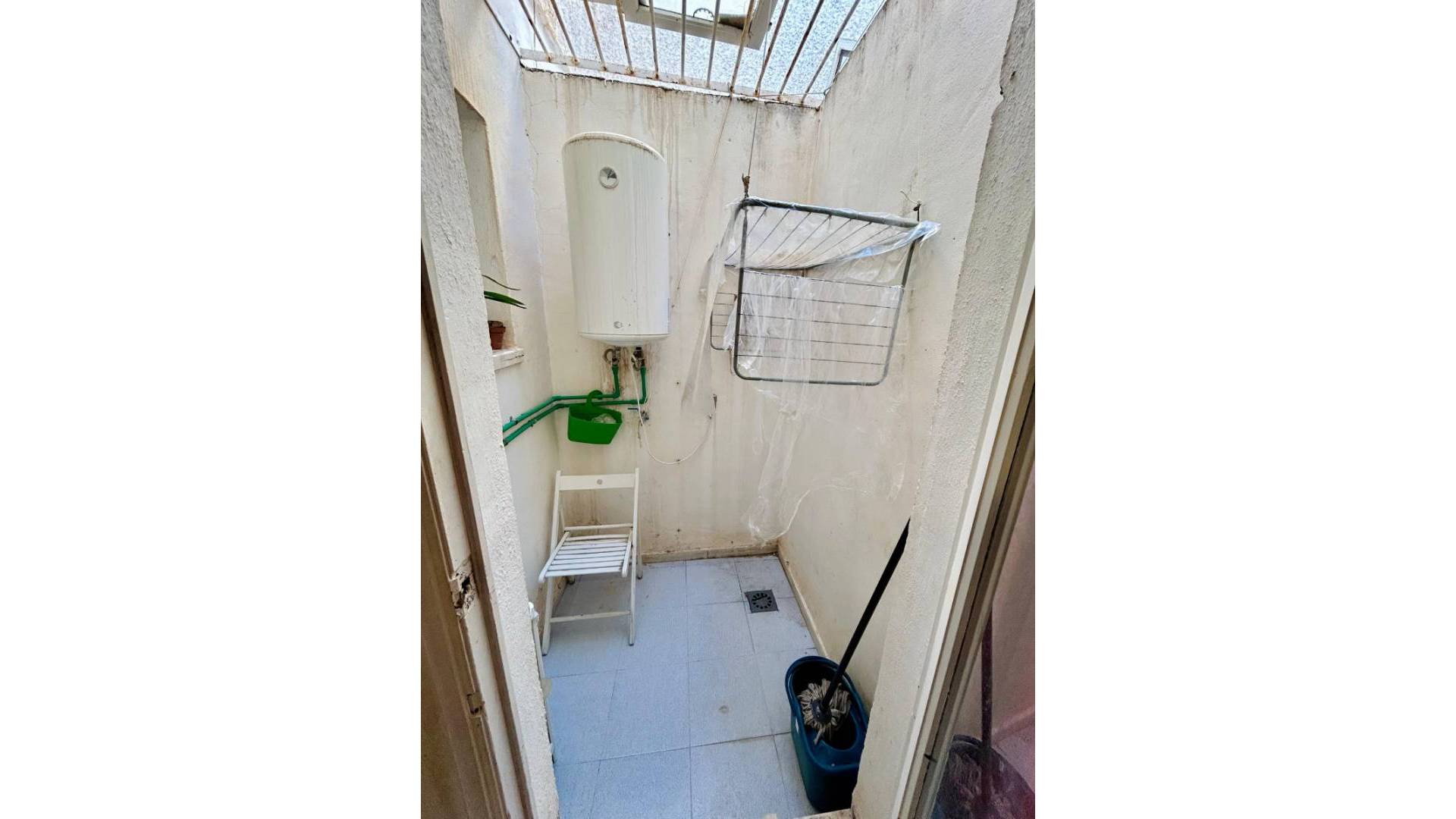 Second hand - Townhouse - Torrevieja - Urbanización San Luis