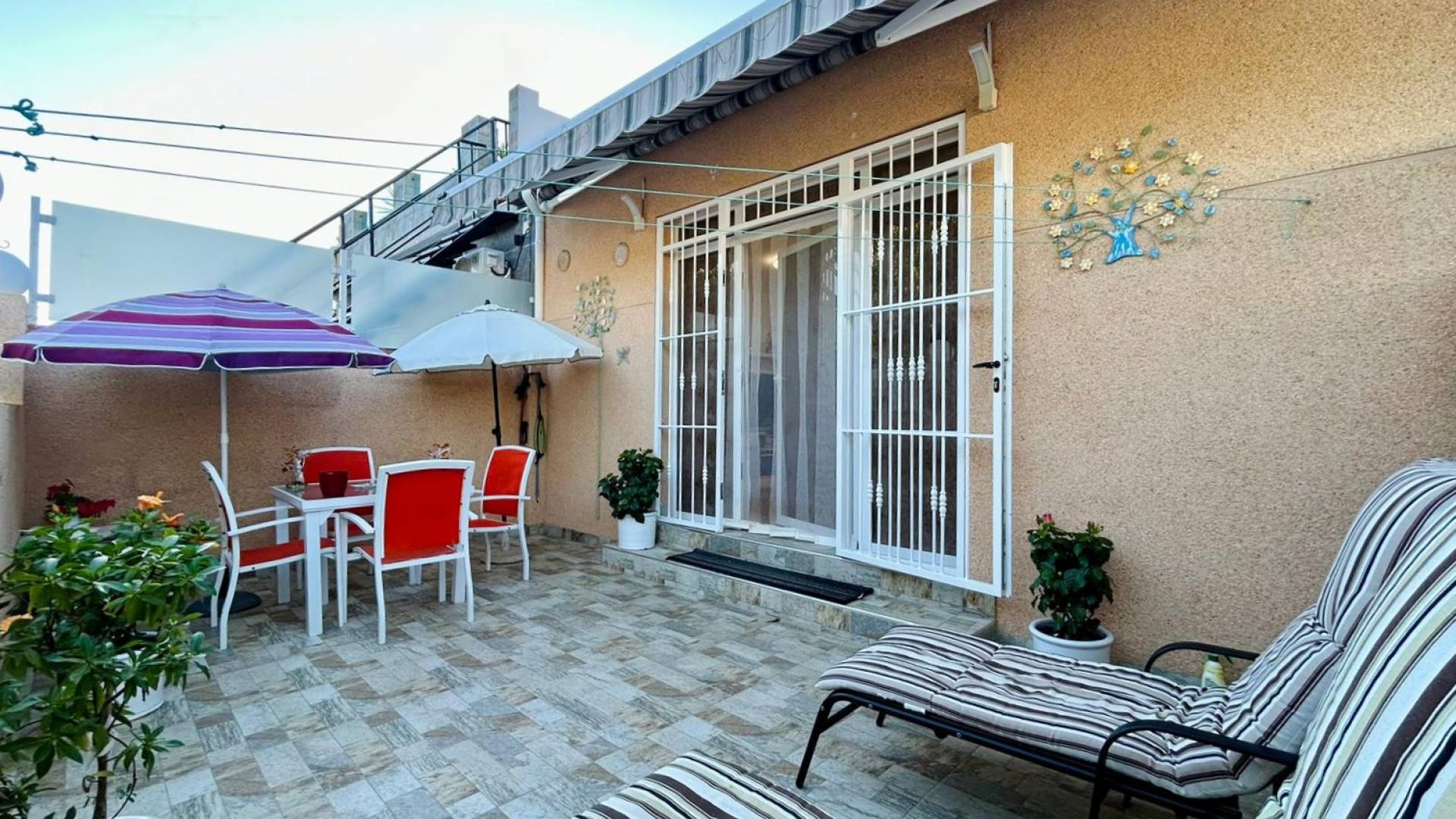 Second hand - Townhouse - Torrevieja - Urbanización San Luis