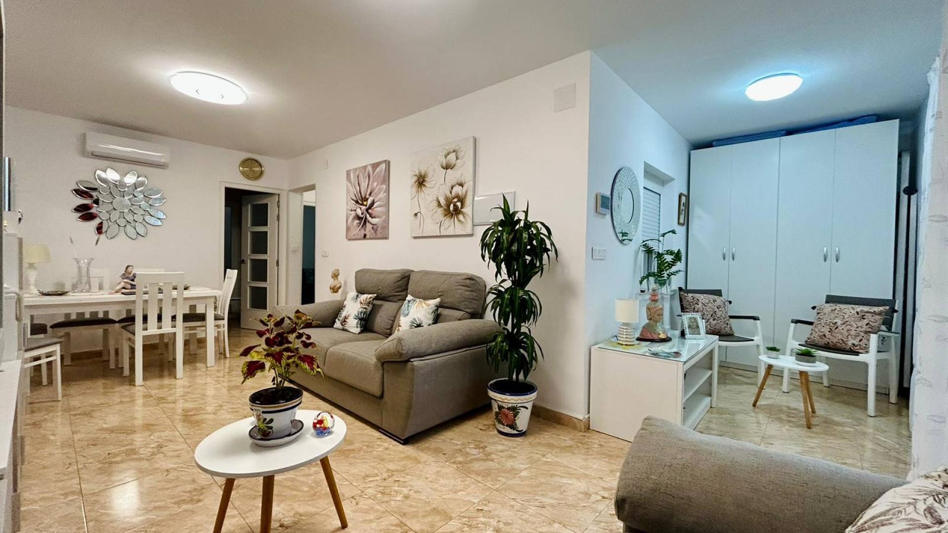 Second hand - Townhouse - Torrevieja - Urbanización San Luis